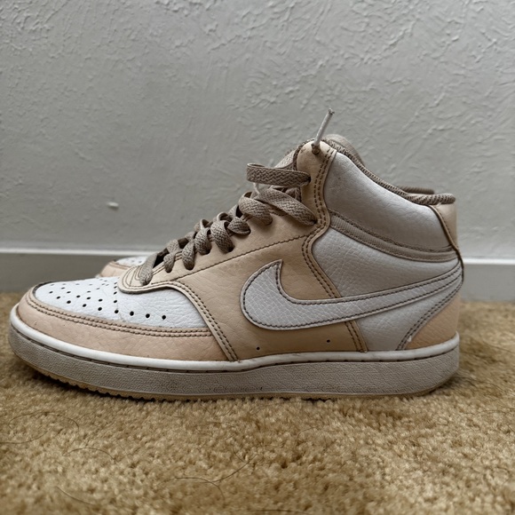 Nike Court Vision Mid Women's Hi Tops sneakers size 7 - Picture 1 of 4
